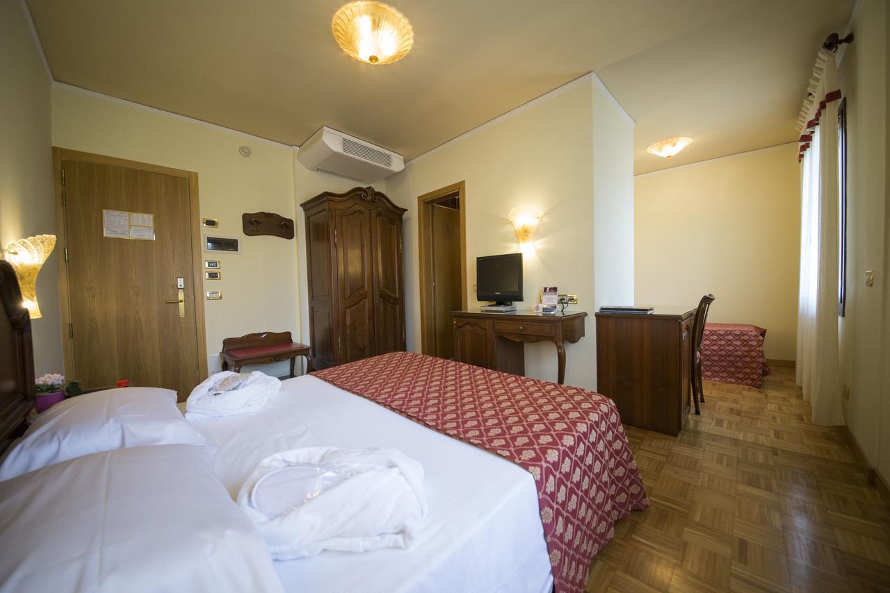 Hotel Spessotto Portogruaro Exterior foto