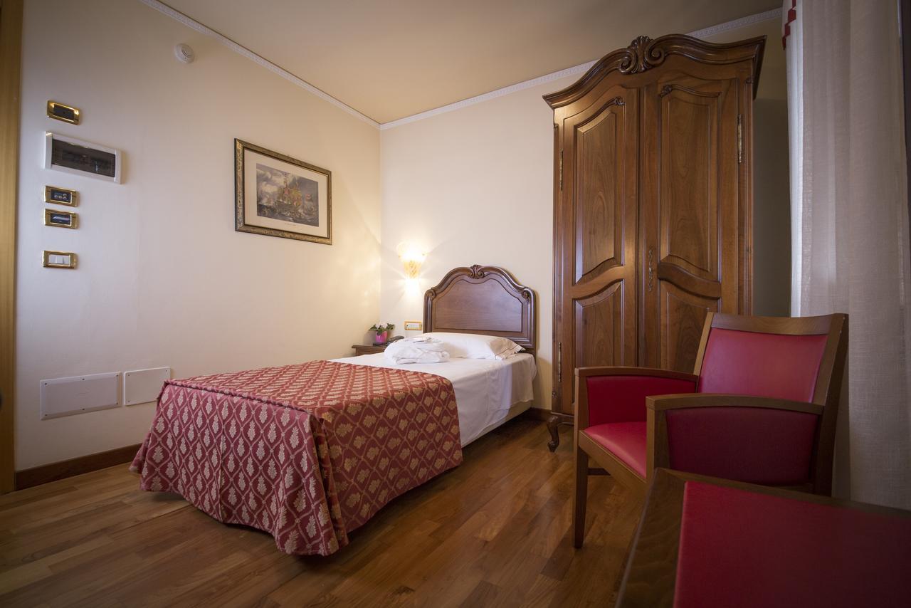 Hotel Spessotto Portogruaro Exterior foto