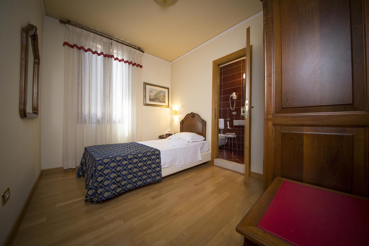 Hotel Spessotto Portogruaro Exterior foto